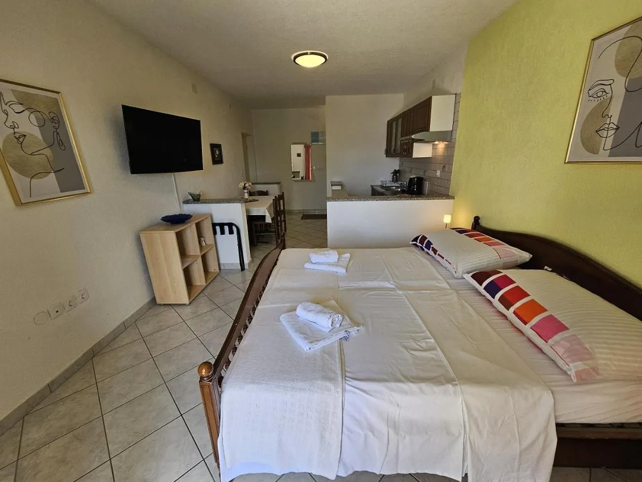 Keti 3 Nv - Apartment 2 Pax With Terrace And Private Parking Novi Vinodolski
