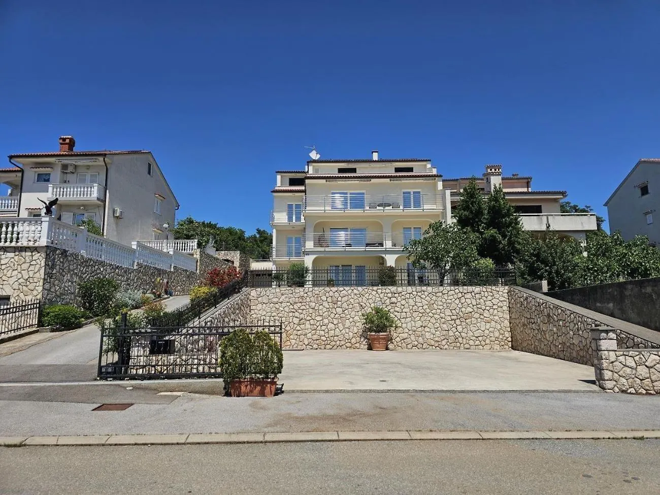 Keti 3 Nv - Apartment 2 Pax With Terrace And Private Parking Novi Vinodolski