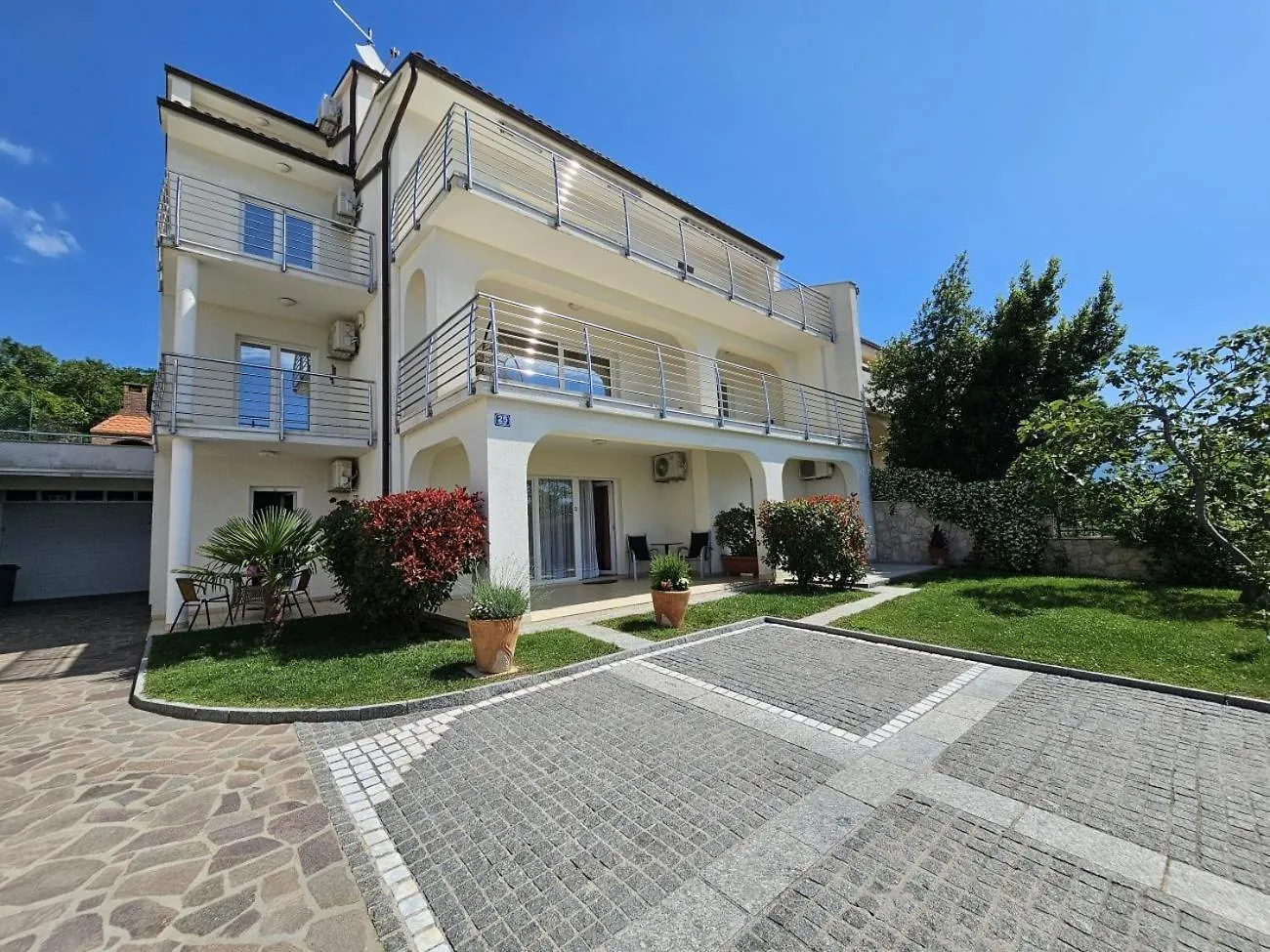 Keti 3 Nv - Apartment 2 Pax With Terrace And Private Parking Novi Vinodolski